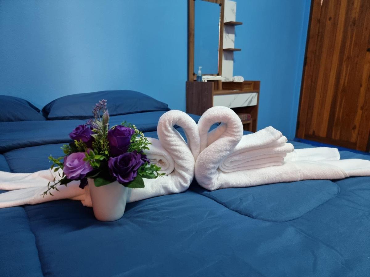 หอพักโชคอนันต์ Hotell Chiang Rai Exteriör bild